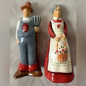 American Gothic Couple 5” S & P Salt & Pepper Shakers Farmers SW